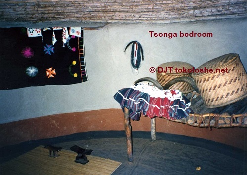 Shangana-Tsonga bedroom © (c) DJT